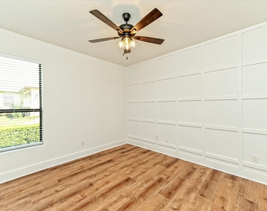 15208 Bowling Ln - Photo Thumbnail 11