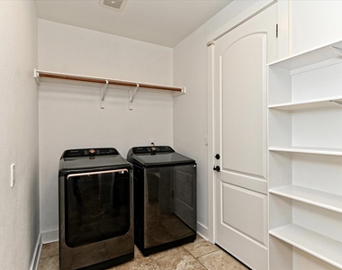 15208 Bowling Ln - Photo Thumbnail 15