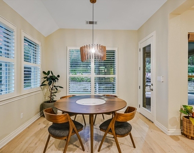 603 Anfield Cir - Photo Thumbnail 15