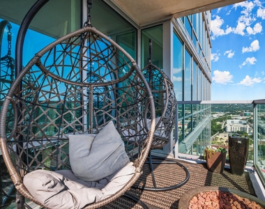 300 Bowie St - Photo Thumbnail 25