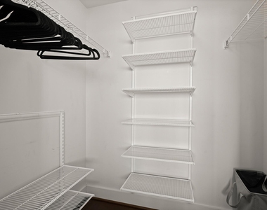300 Bowie St - Photo Thumbnail 21