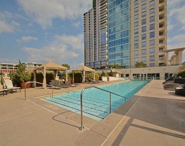 300 Bowie St - Photo Thumbnail 30