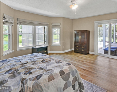 952 Blackberry Lane - Photo Thumbnail 4