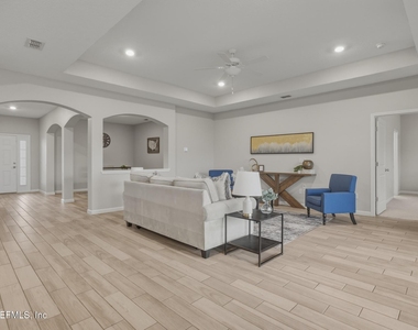 3841 Heatherbrook Place - Photo Thumbnail 7