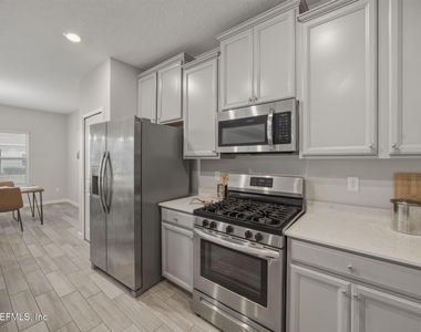 3841 Heatherbrook Place - Photo Thumbnail 14