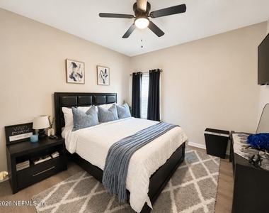 647 Sunny Stroll Drive - Photo Thumbnail 8