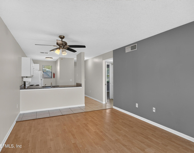 700 W Pope Road - Photo Thumbnail 6
