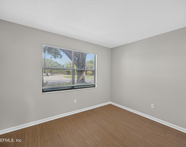 700 W Pope Road - Photo Thumbnail 14