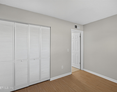 700 W Pope Road - Photo Thumbnail 16