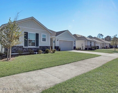 8272 Victory Crossing Boulevard - Photo Thumbnail 16