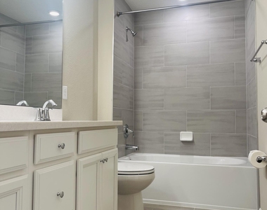 12830 Josslyn Lane - Photo Thumbnail 13