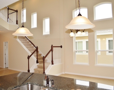 174 Spring Park Avenue - Photo Thumbnail 3