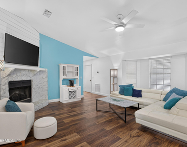 374 Orchis Road - Photo Thumbnail 8