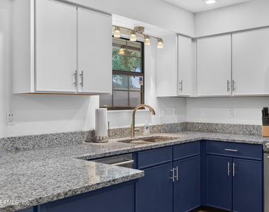 374 Orchis Road - Photo Thumbnail 24