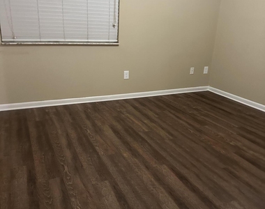 394 Fortuna Avenue - Photo Thumbnail 2