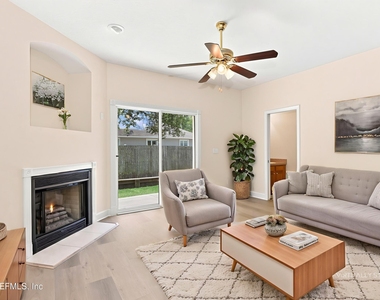 574 Stocks Street - Photo Thumbnail 3