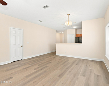 574 Stocks Street - Photo Thumbnail 5