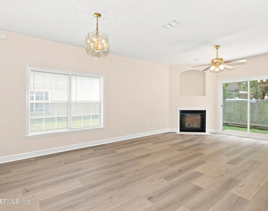 574 Stocks Street - Photo Thumbnail 1