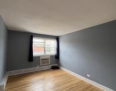 2400 W Balmoral Avenue - Photo Thumbnail 13