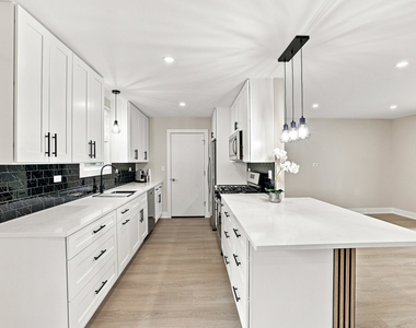 352 Sioux Lane - Photo Thumbnail 5