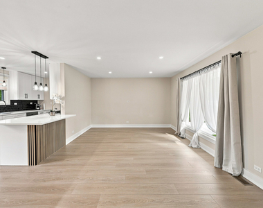 352 Sioux Lane - Photo Thumbnail 2