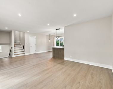 352 Sioux Lane - Photo Thumbnail 10