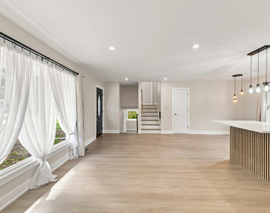 352 Sioux Lane - Photo Thumbnail 8