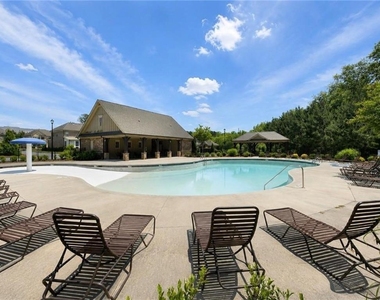 3059 Ivy Crossing Drive - Photo Thumbnail 25