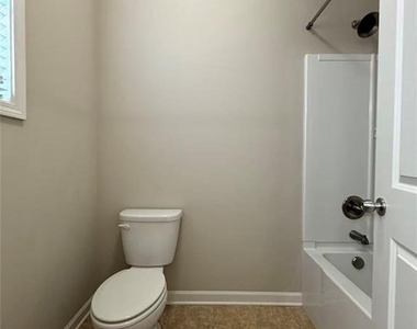 3059 Ivy Crossing Drive - Photo Thumbnail 19