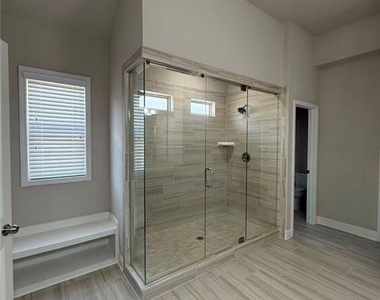3059 Ivy Crossing Drive - Photo Thumbnail 16