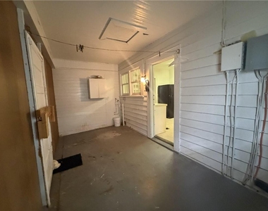 2353 Shelby Street - Photo Thumbnail 15