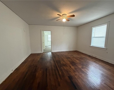 2353 Shelby Street - Photo Thumbnail 11