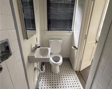 2353 Shelby Street - Photo Thumbnail 9