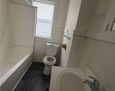 2353 Shelby Street - Photo Thumbnail 8