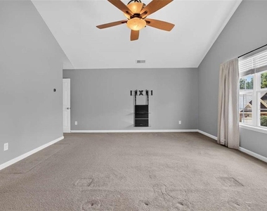 153 Fitzroy Lane - Photo Thumbnail 39