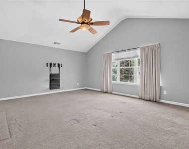 153 Fitzroy Lane - Photo Thumbnail 40