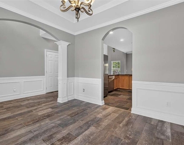 153 Fitzroy Lane - Photo Thumbnail 8