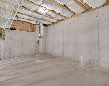 153 Fitzroy Lane - Photo Thumbnail 54