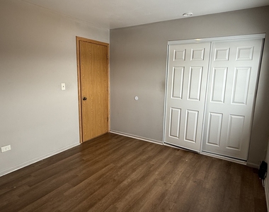 1020 9th Street - Photo Thumbnail 10