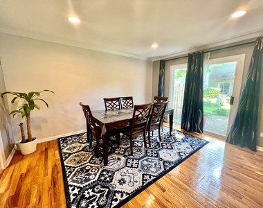 805 Suffield Square - Photo Thumbnail 3