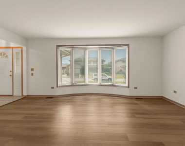 9147 Boardwalk Terrace - Photo Thumbnail 2
