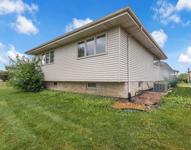9147 Boardwalk Terrace - Photo Thumbnail 29