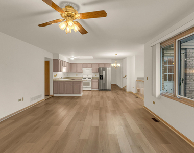 9147 Boardwalk Terrace - Photo Thumbnail 13