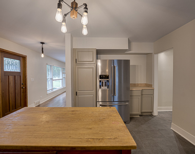 219 Spring Avenue - Photo Thumbnail 3