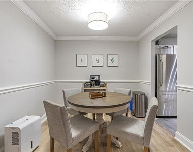 6800 Glenridge Drive - Photo Thumbnail 9