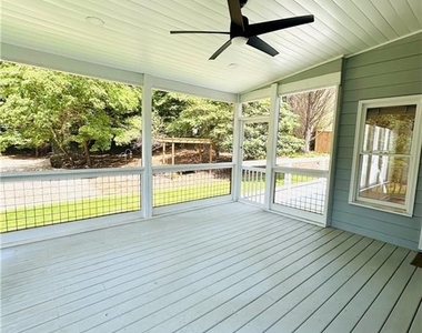 811 Valley Drive - Photo Thumbnail 20