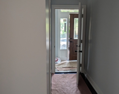 717 N Homan Avenue - Photo Thumbnail 3