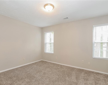 442 Sherwood Oaks Road - Photo Thumbnail 12