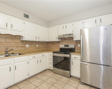 442 Sherwood Oaks Road - Photo Thumbnail 1