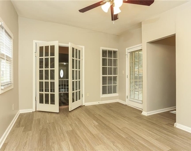 442 Sherwood Oaks Road - Photo Thumbnail 8